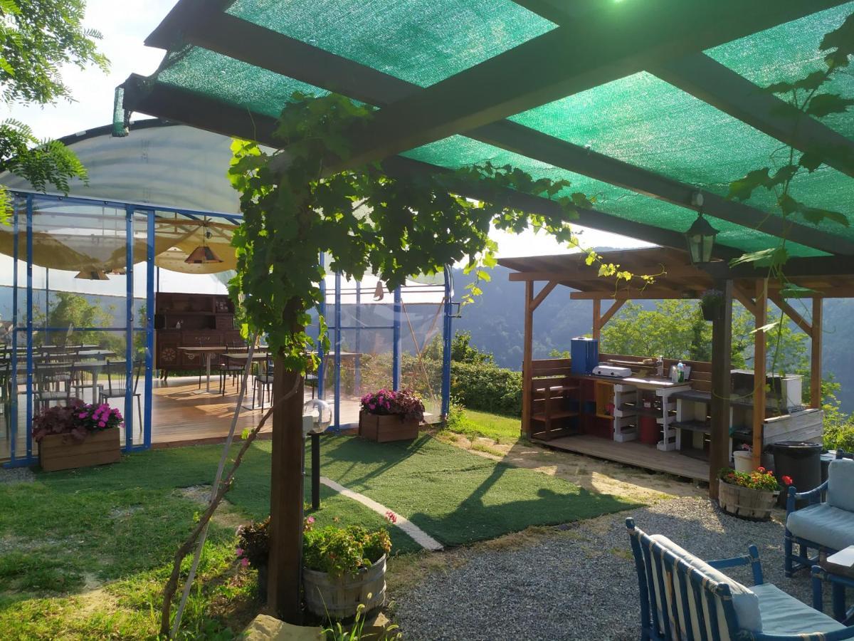 Готель Yurte In Langa Bosia Екстер'єр фото
